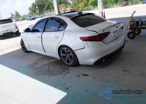 2017 Alfa Romeo Giulia Ti Rwd из США, поврежденный, VIN ZARFAECN7H7561851